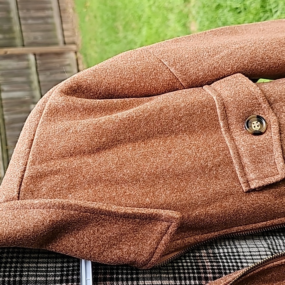 hem & thread jacket - Picture 8 of 8
